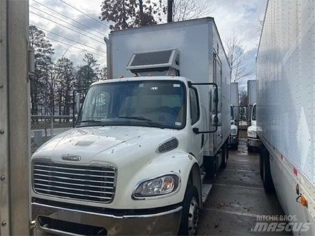 Freightliner M2-106 Umpikorikuorma-autot