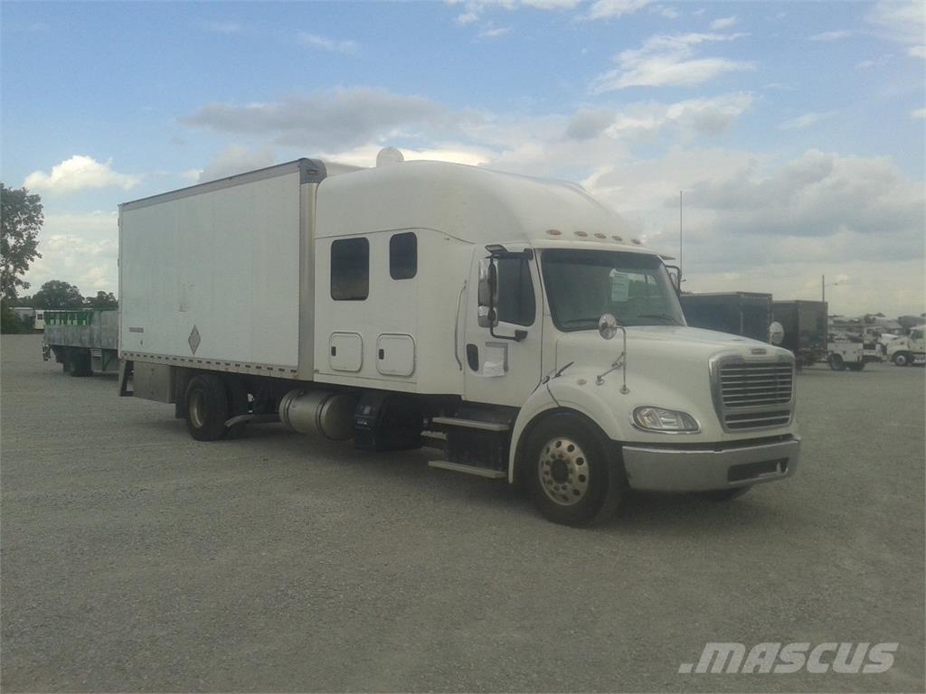Freightliner M2-112 Umpikorikuorma-autot