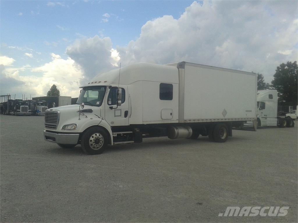 Freightliner M2-112 Umpikorikuorma-autot