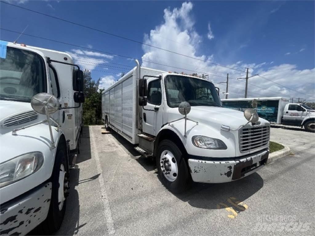 Freightliner M2106 Juomien jakeluautot