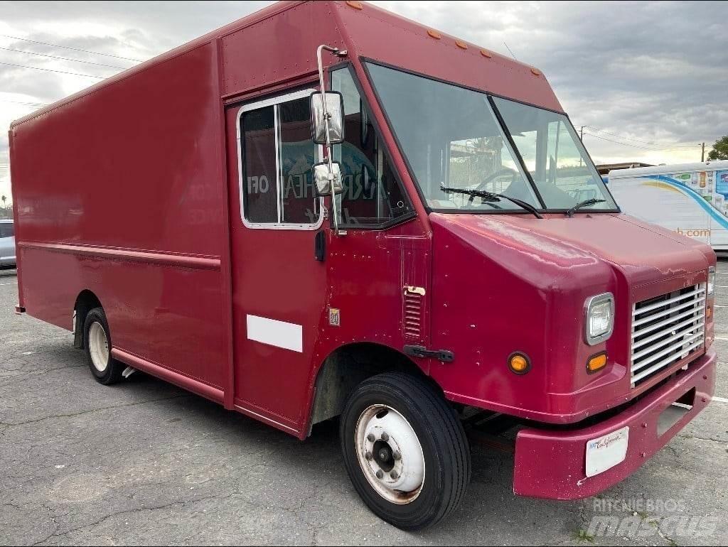 Freightliner MT45 Jakeluautot