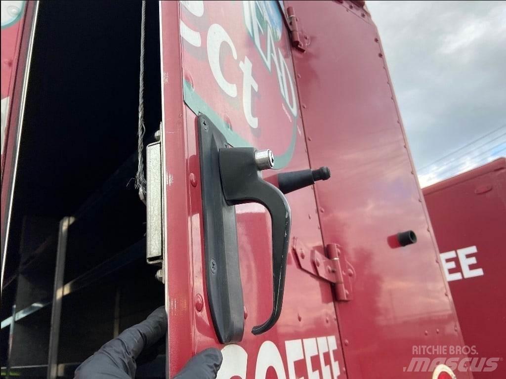 Freightliner MT45 Jakeluautot
