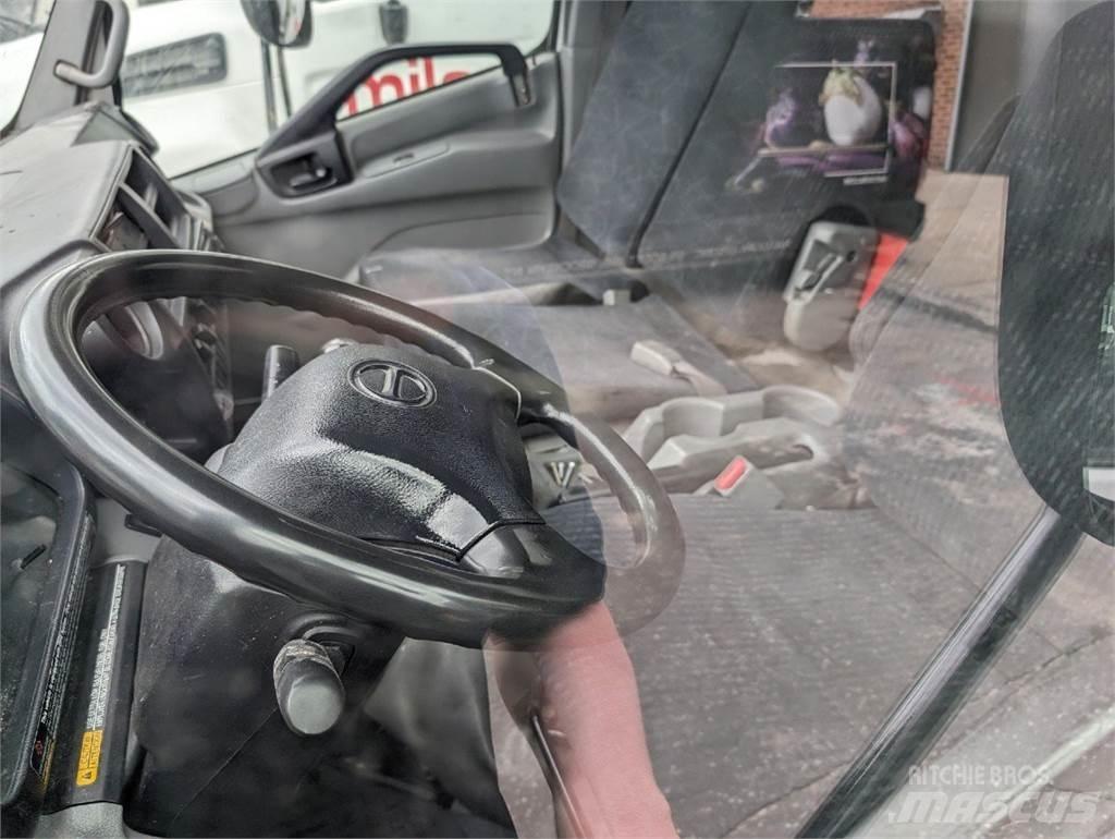 Hino 195 Kylmä-/Lämpökori kuorma-autot