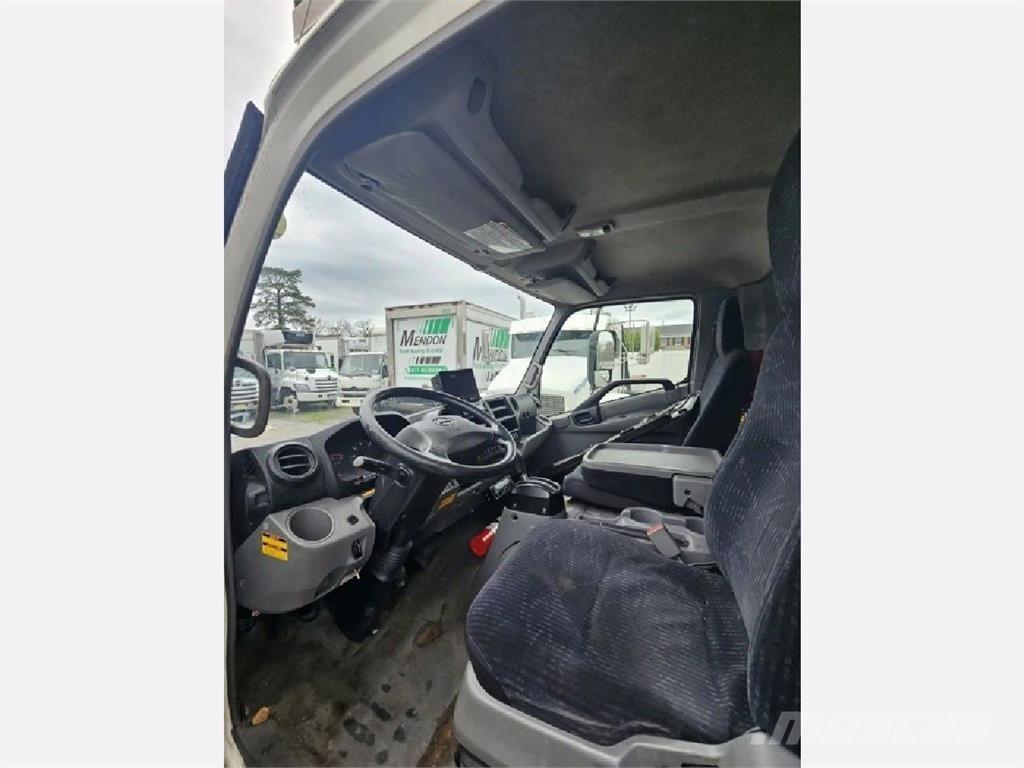 Hino 195 Kylmä-/Lämpökori kuorma-autot