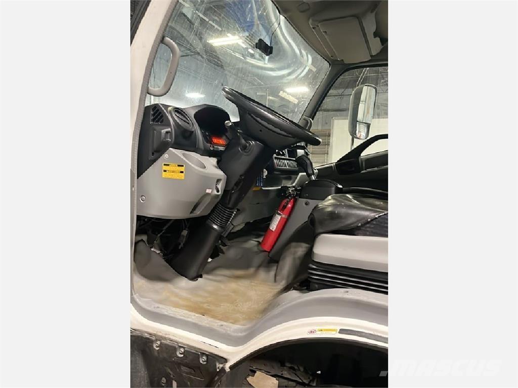 Hino 195 Kylmä-/Lämpökori kuorma-autot