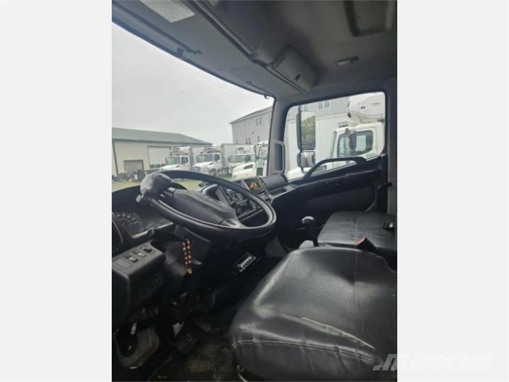 Hino 268 Kylmä-/Lämpökori kuorma-autot