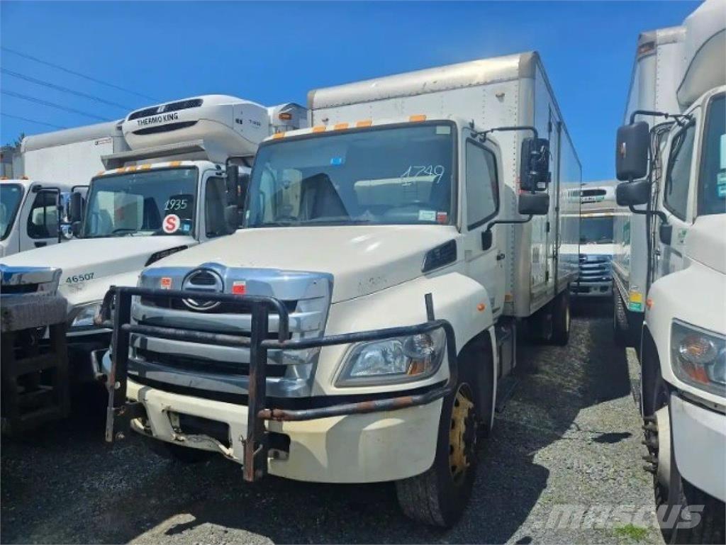 Hino 268 Umpikorikuorma-autot