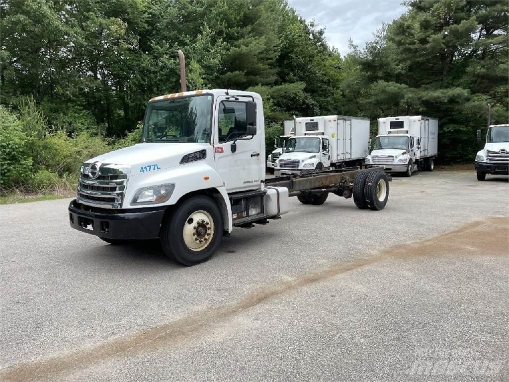 Hino 338 Kuorma-autoalustat