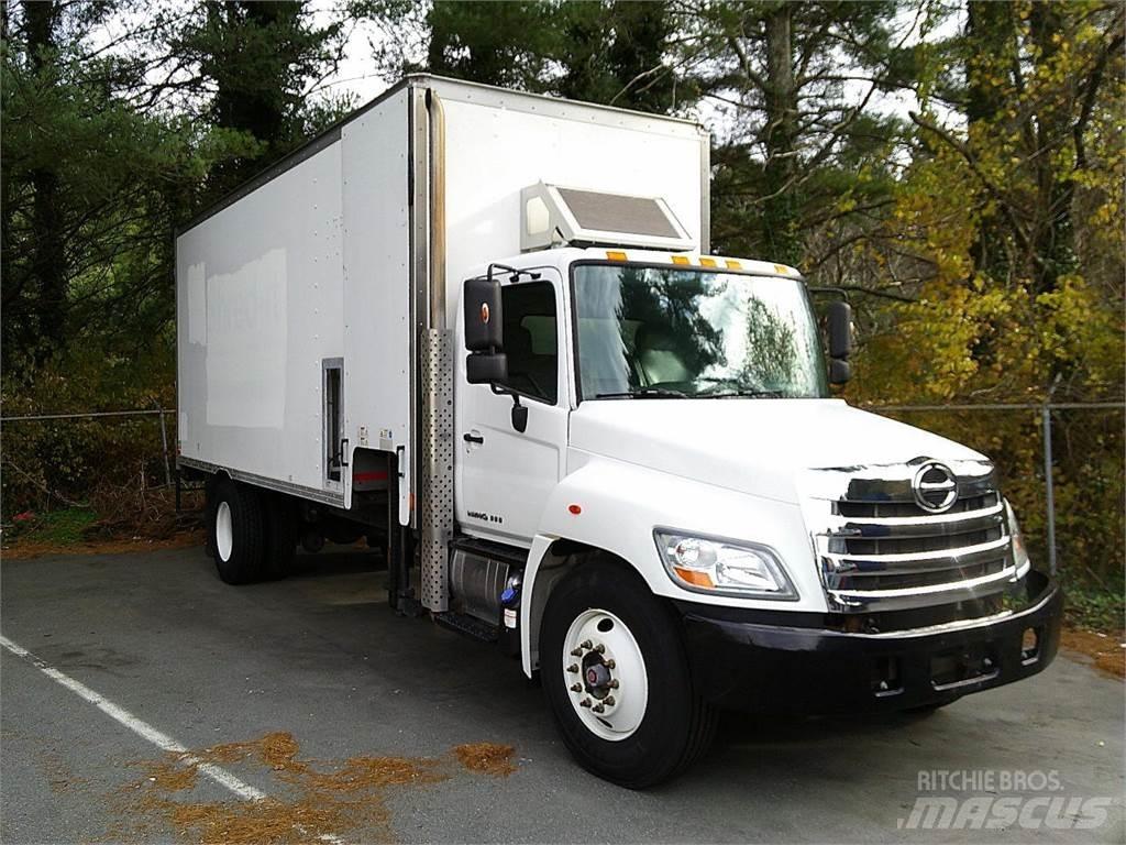 Hino 338 Umpikorikuorma-autot