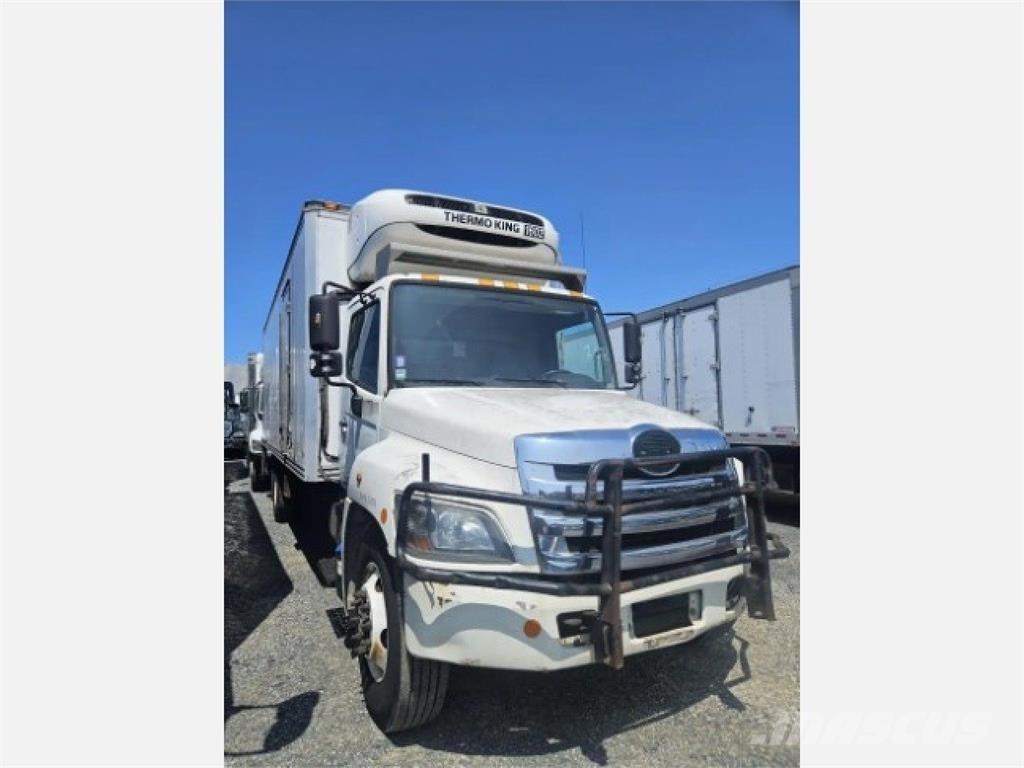 Hino 338 Kylmä-/Lämpökori kuorma-autot