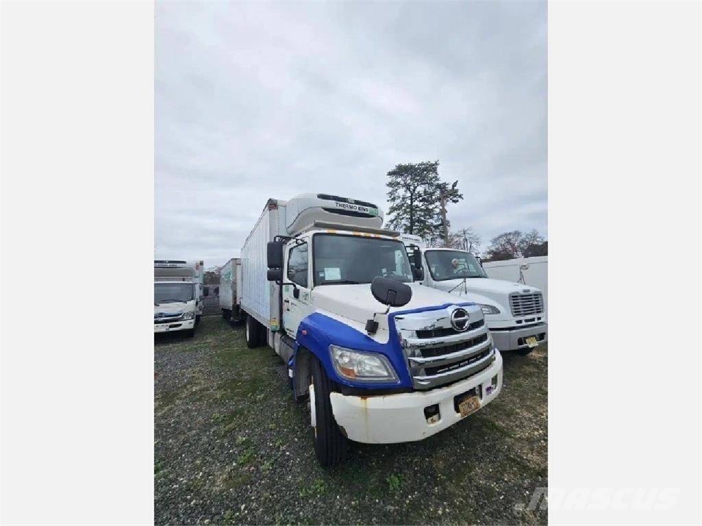 Hino 338 Kylmä-/Lämpökori kuorma-autot