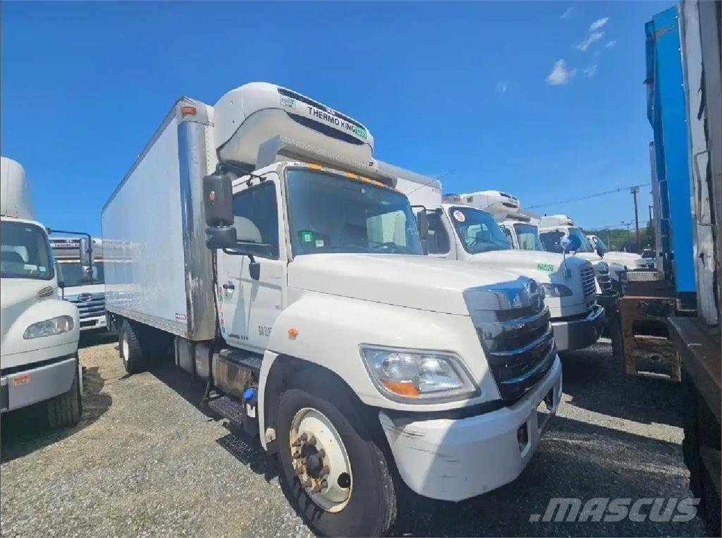 Hino 338 Kylmä-/Lämpökori kuorma-autot