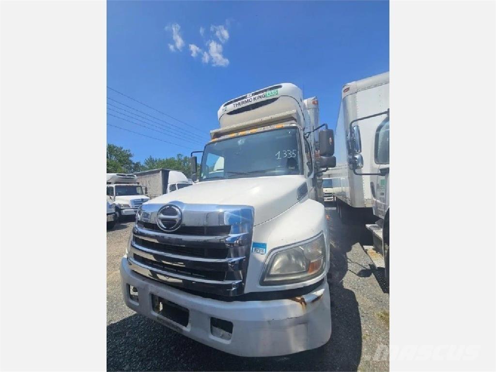 Hino 338 Kylmä-/Lämpökori kuorma-autot