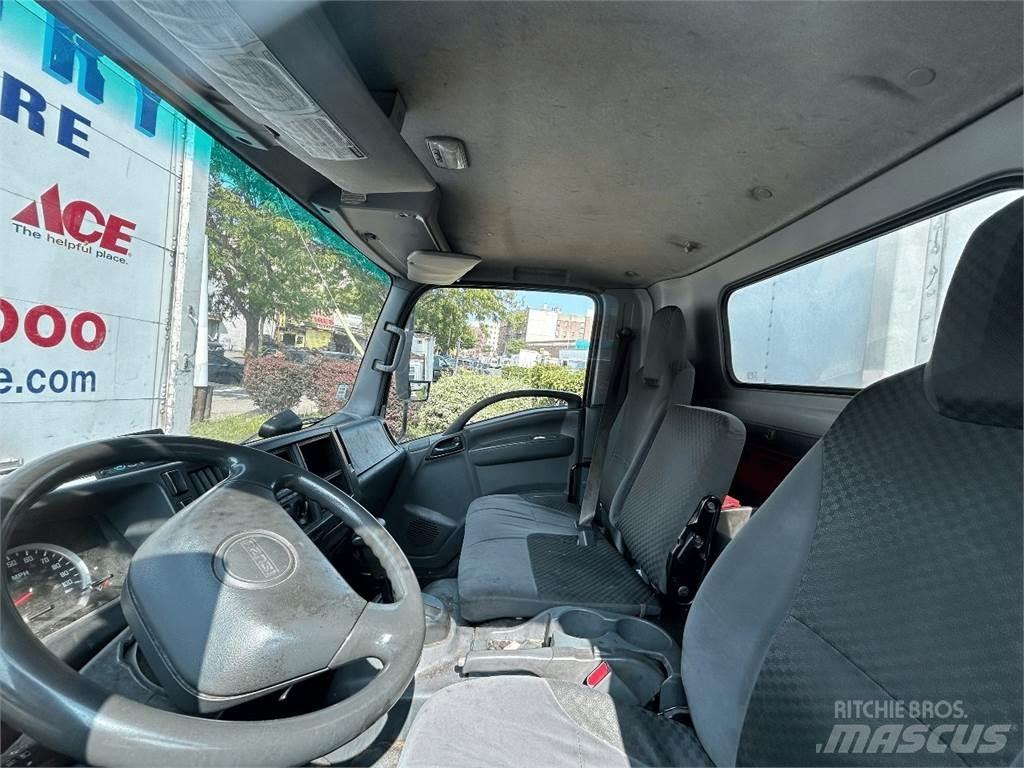 Isuzu NQR Kylmä-/Lämpökori kuorma-autot