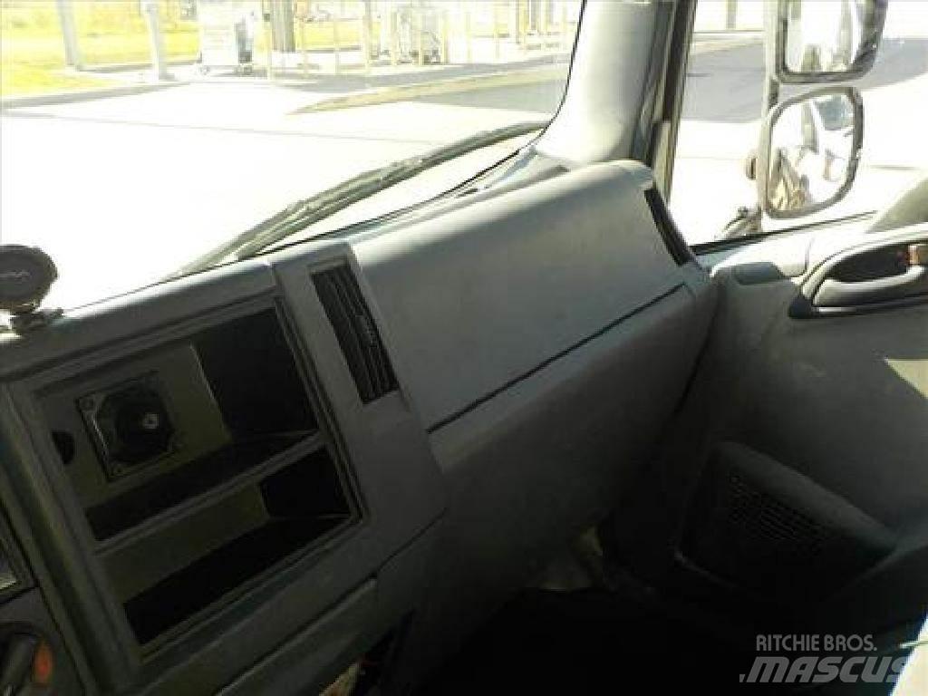 Isuzu NRR Juomien jakeluautot