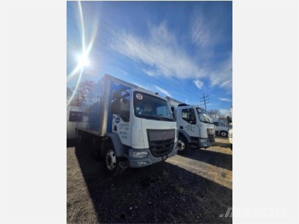 Kenworth K370 Umpikorikuorma-autot