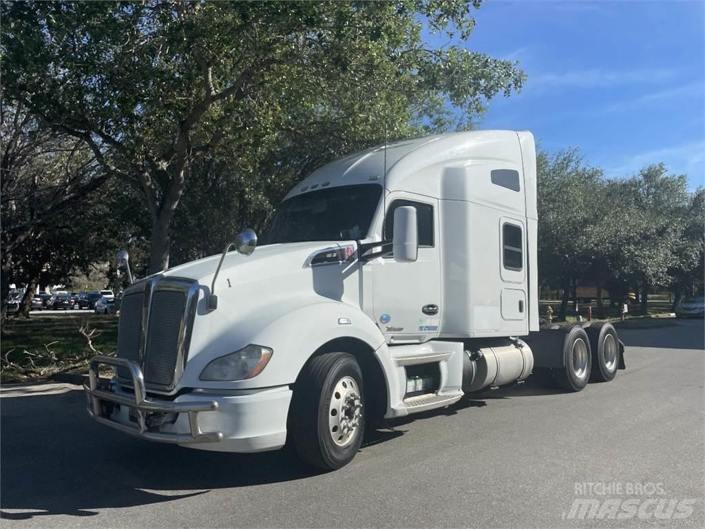 Kenworth T680 Vetopöytäautot