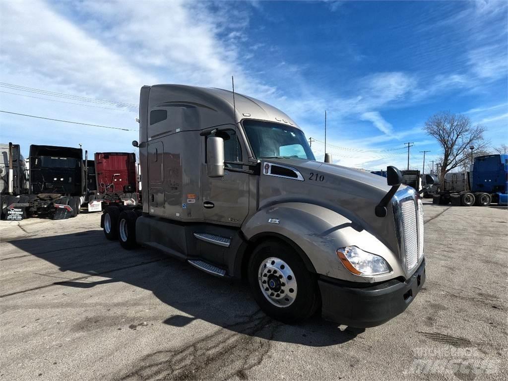 Kenworth T680 Vetopöytäautot