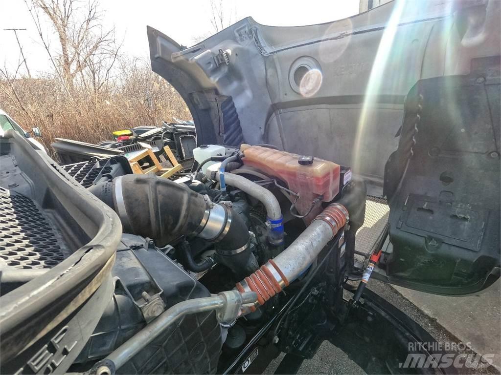 Kenworth T680 Vetopöytäautot