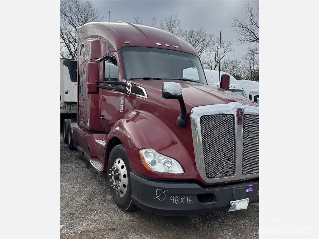 Kenworth T680 Vetopöytäautot