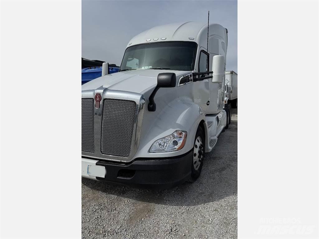 Kenworth T680 Vetopöytäautot