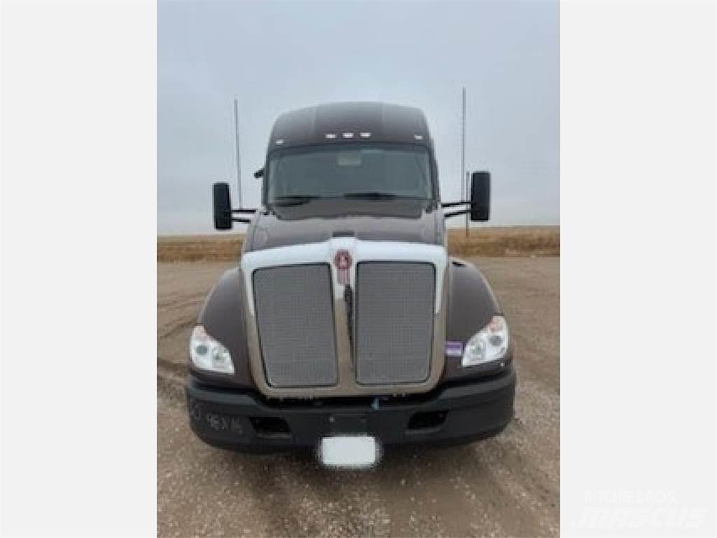 Kenworth T680 Vetopöytäautot