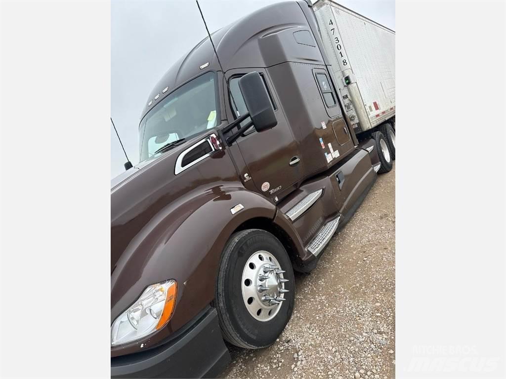 Kenworth T680 Vetopöytäautot