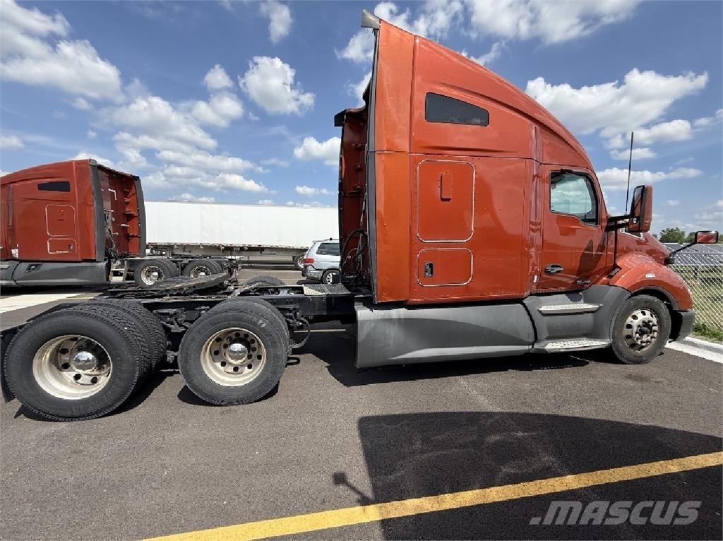 Kenworth T680 Vetopöytäautot