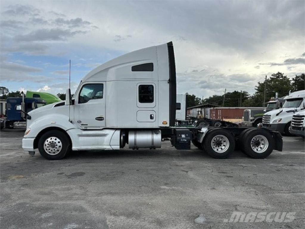 Kenworth T680 Vetopöytäautot