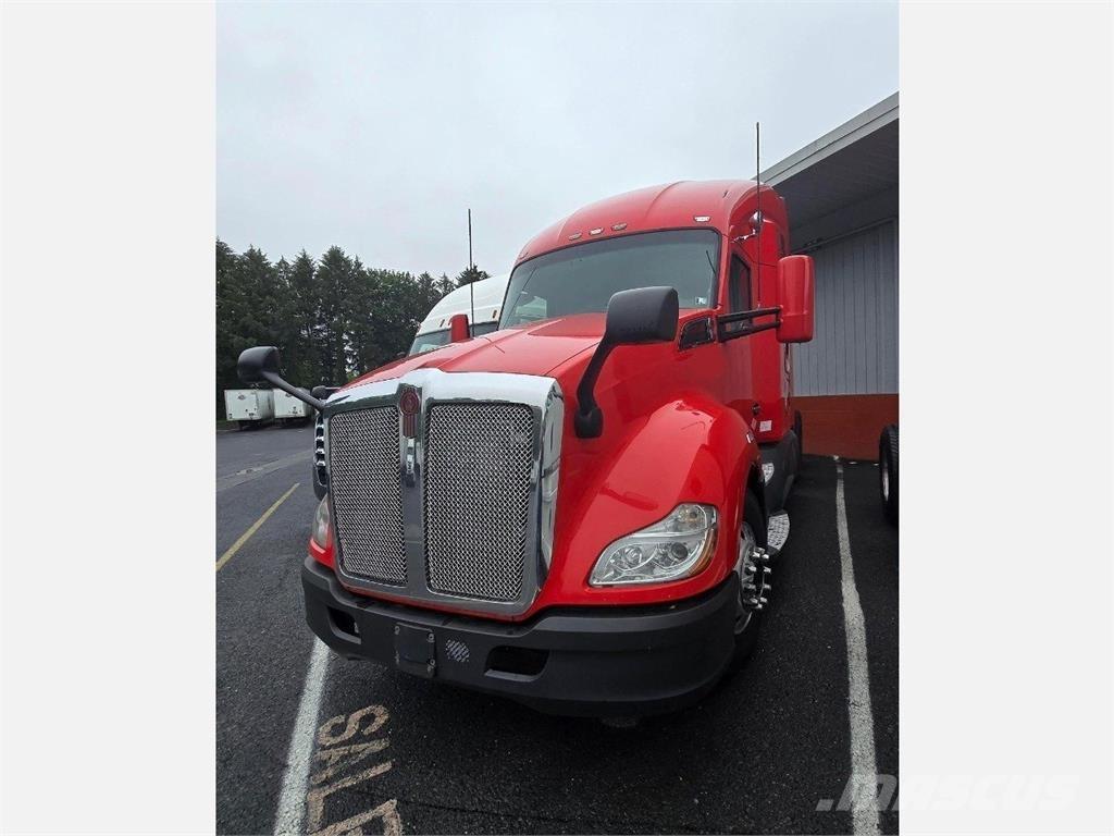 Kenworth T680 Vetopöytäautot