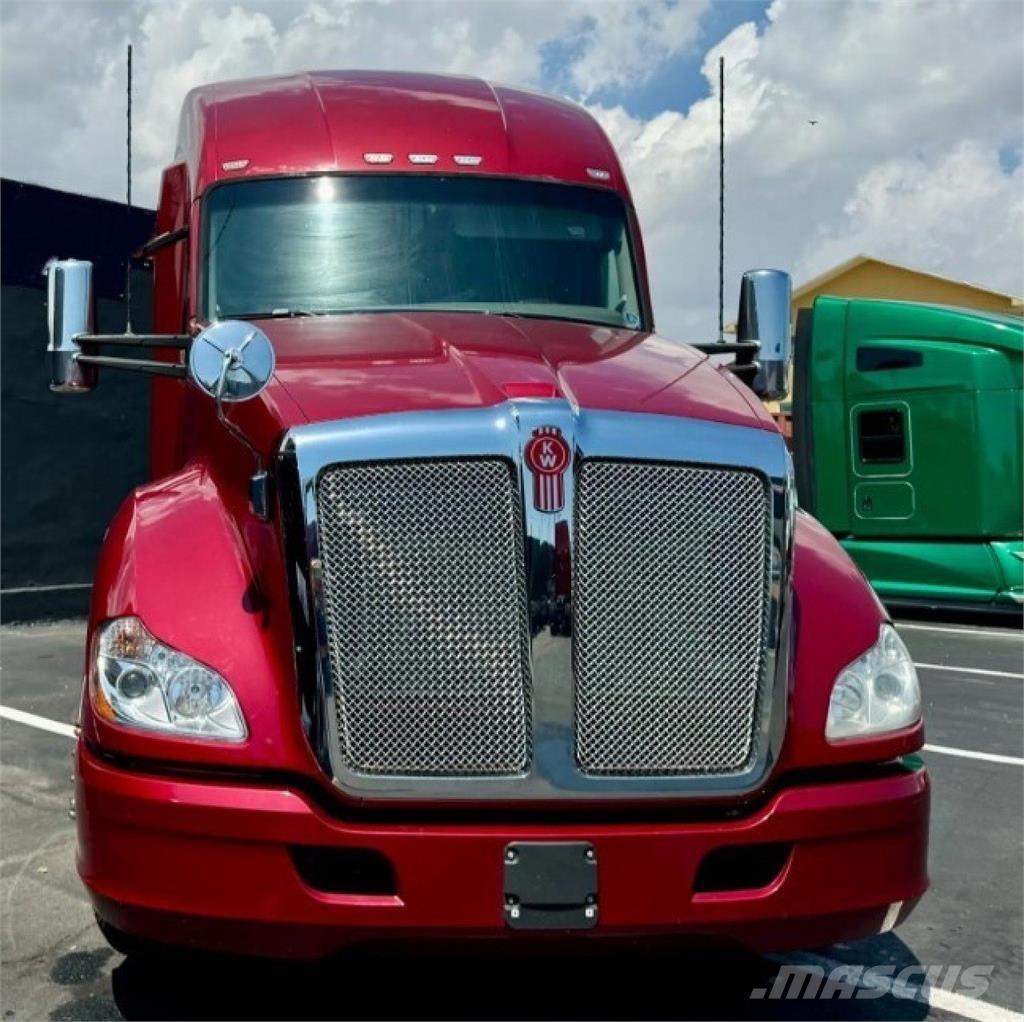 Kenworth T680 Vetopöytäautot