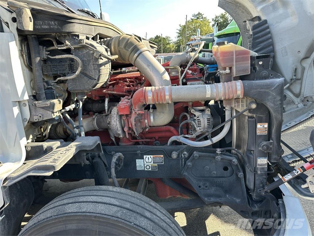 Kenworth T680 Vetopöytäautot