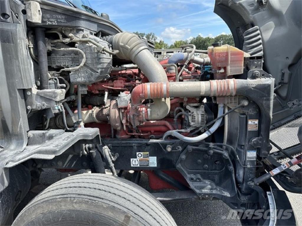 Kenworth T680 Vetopöytäautot