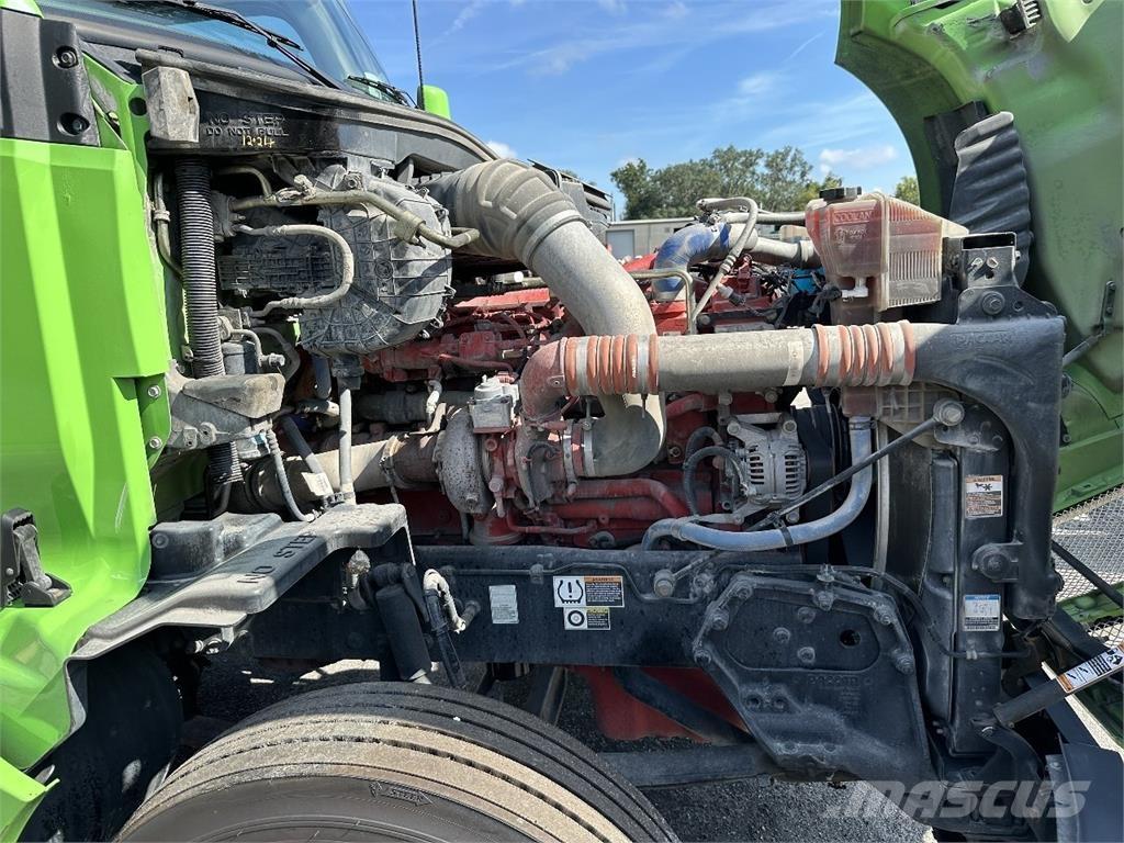 Kenworth T680 Vetopöytäautot