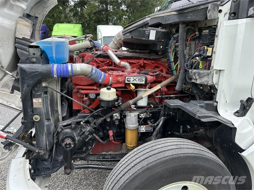 Kenworth T680 Vetopöytäautot