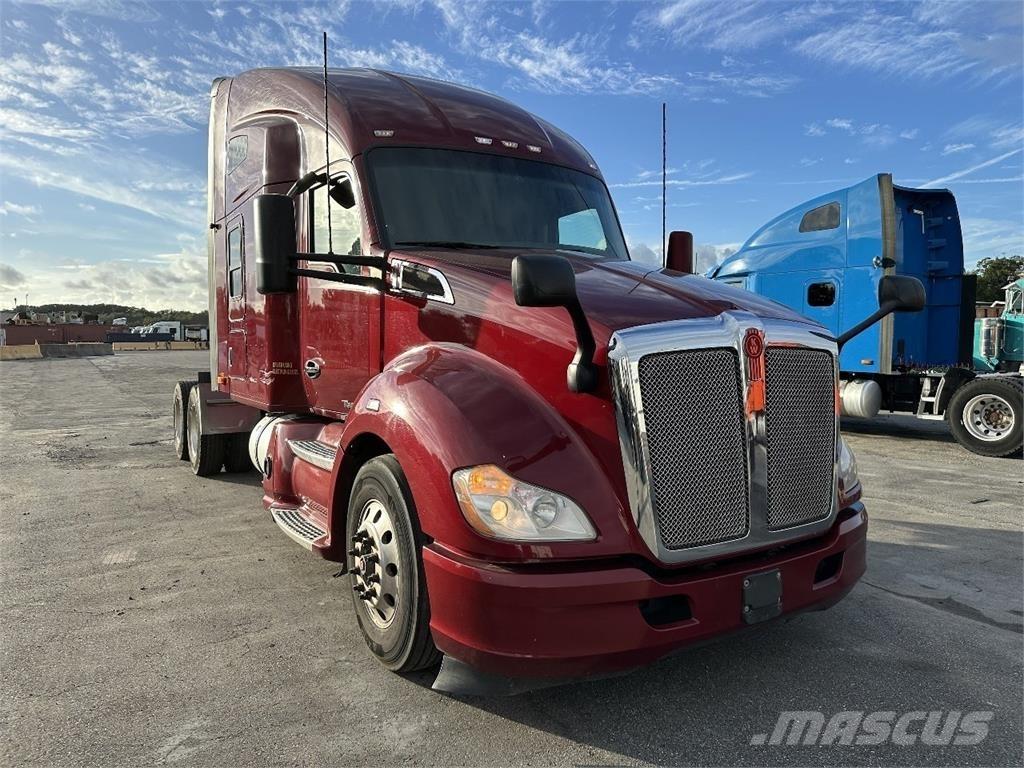 Kenworth T680 Vetopöytäautot