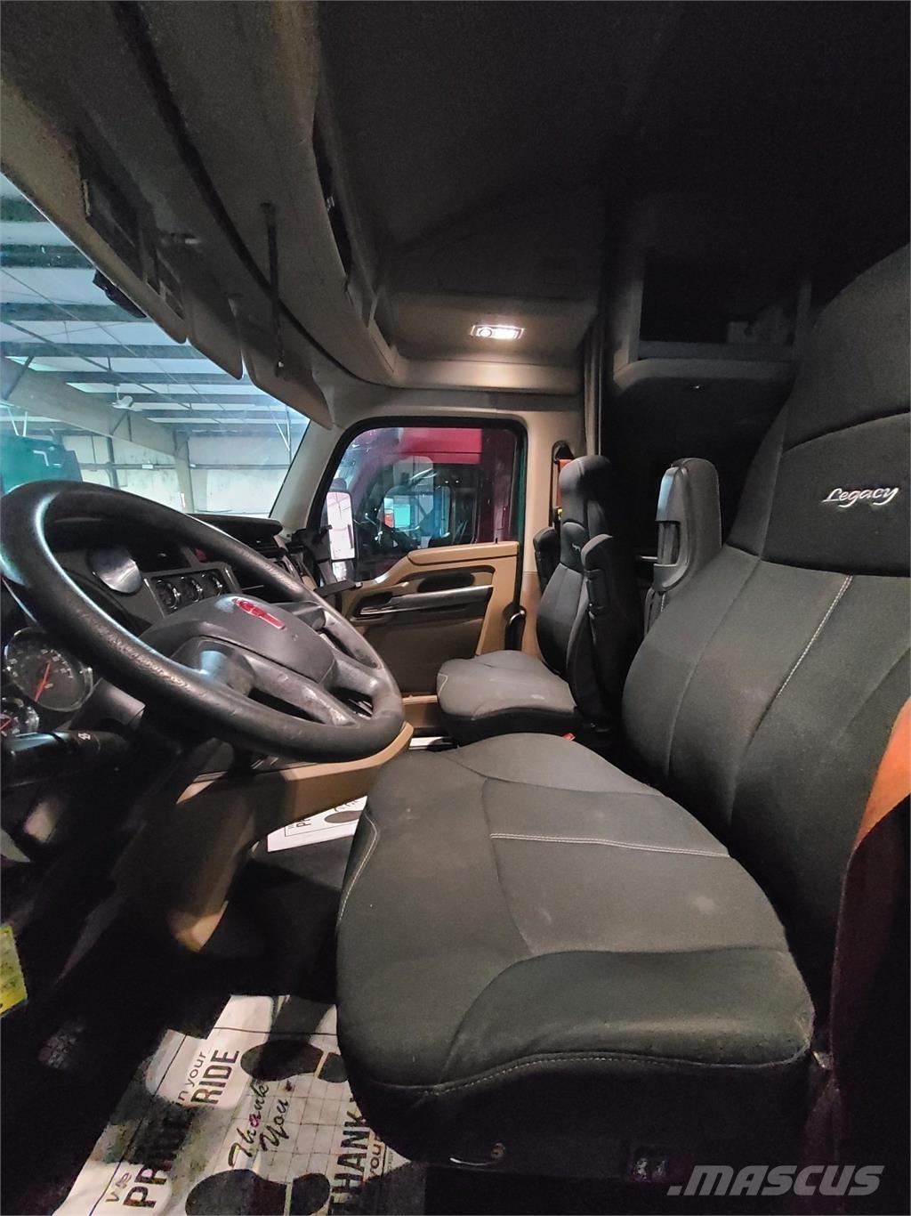 Kenworth T680 Vetopöytäautot