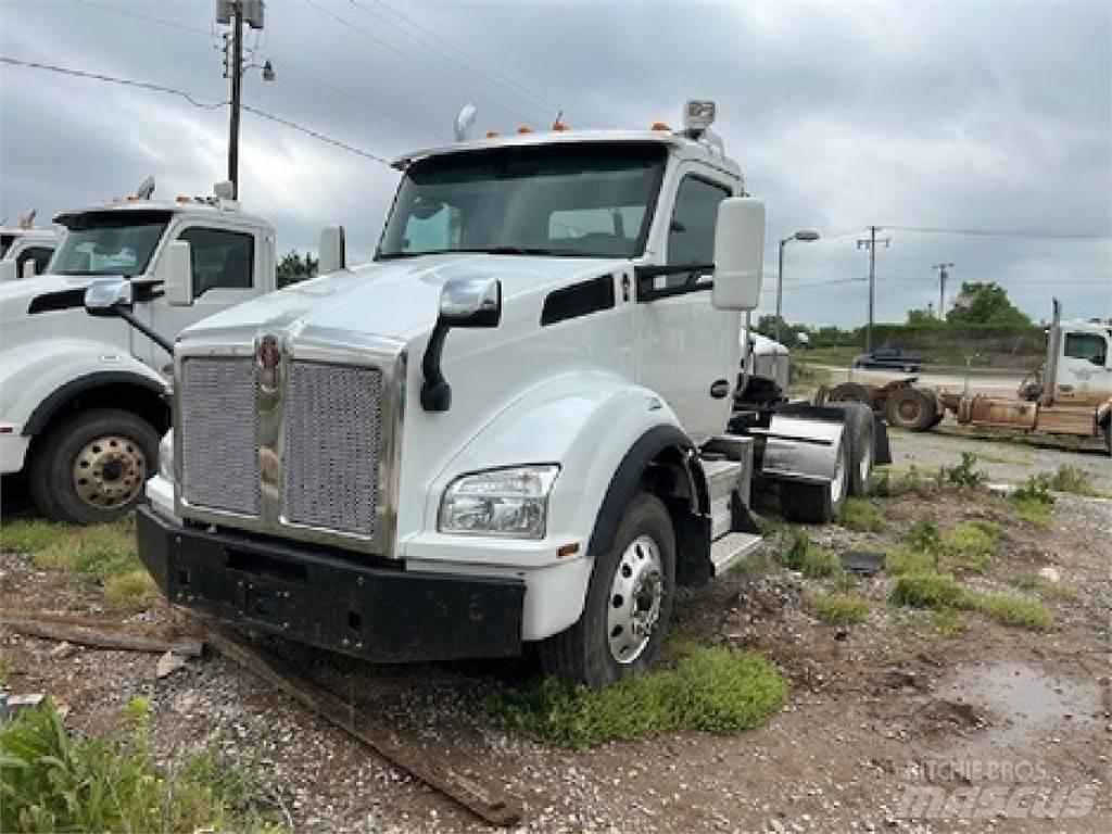 Kenworth T880 Vetopöytäautot