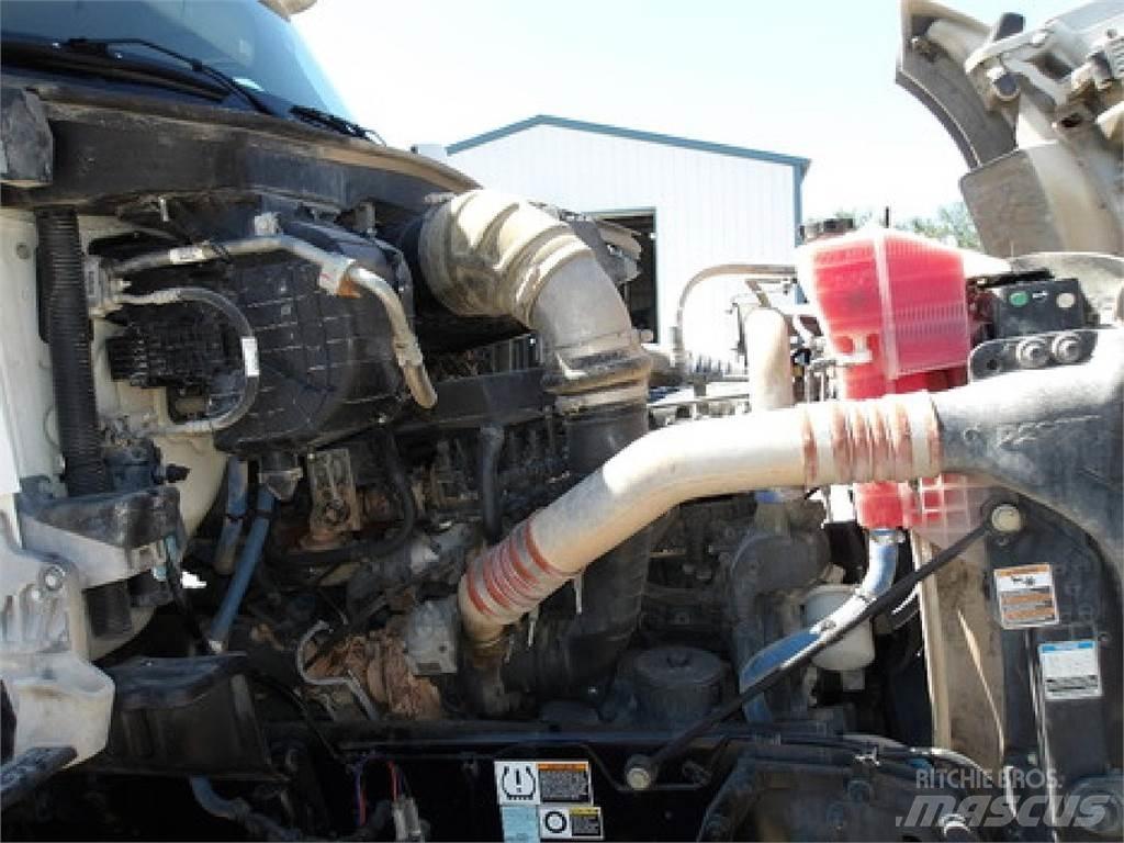 Kenworth T880 Vetopöytäautot