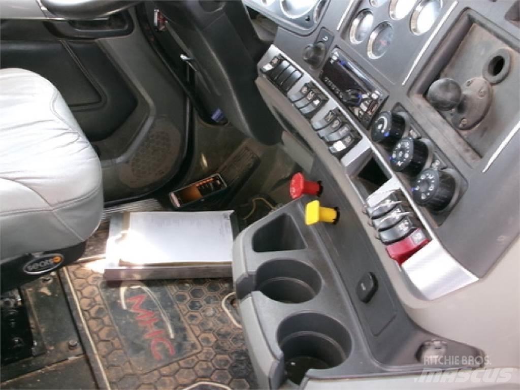 Kenworth T880 Vetopöytäautot