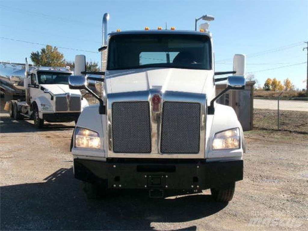 Kenworth T880 Vetopöytäautot