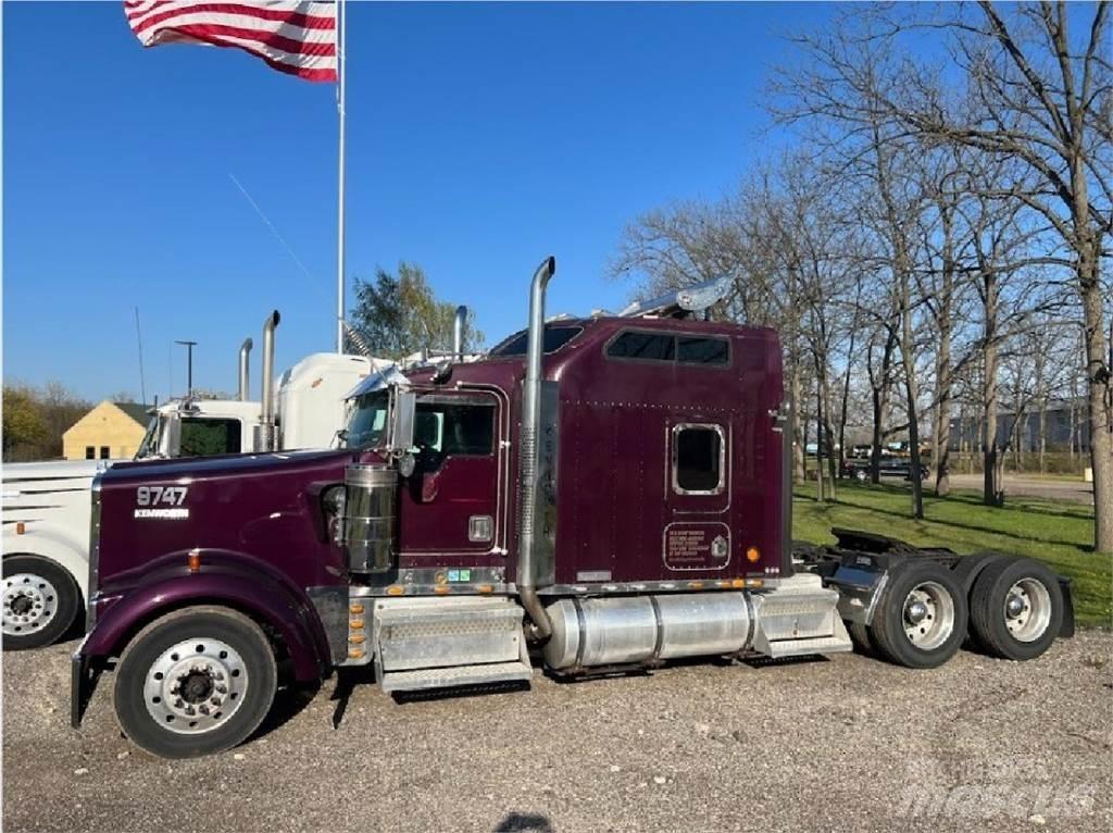 Kenworth W900 Vetopöytäautot