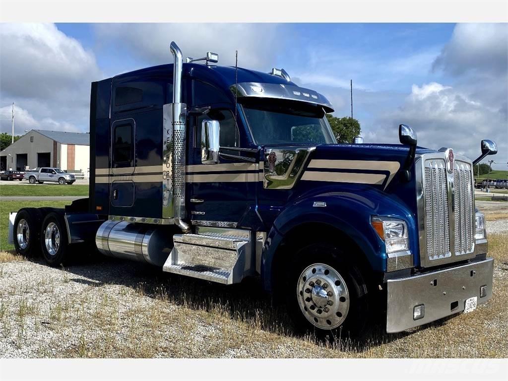 Kenworth W990 Vetopöytäautot