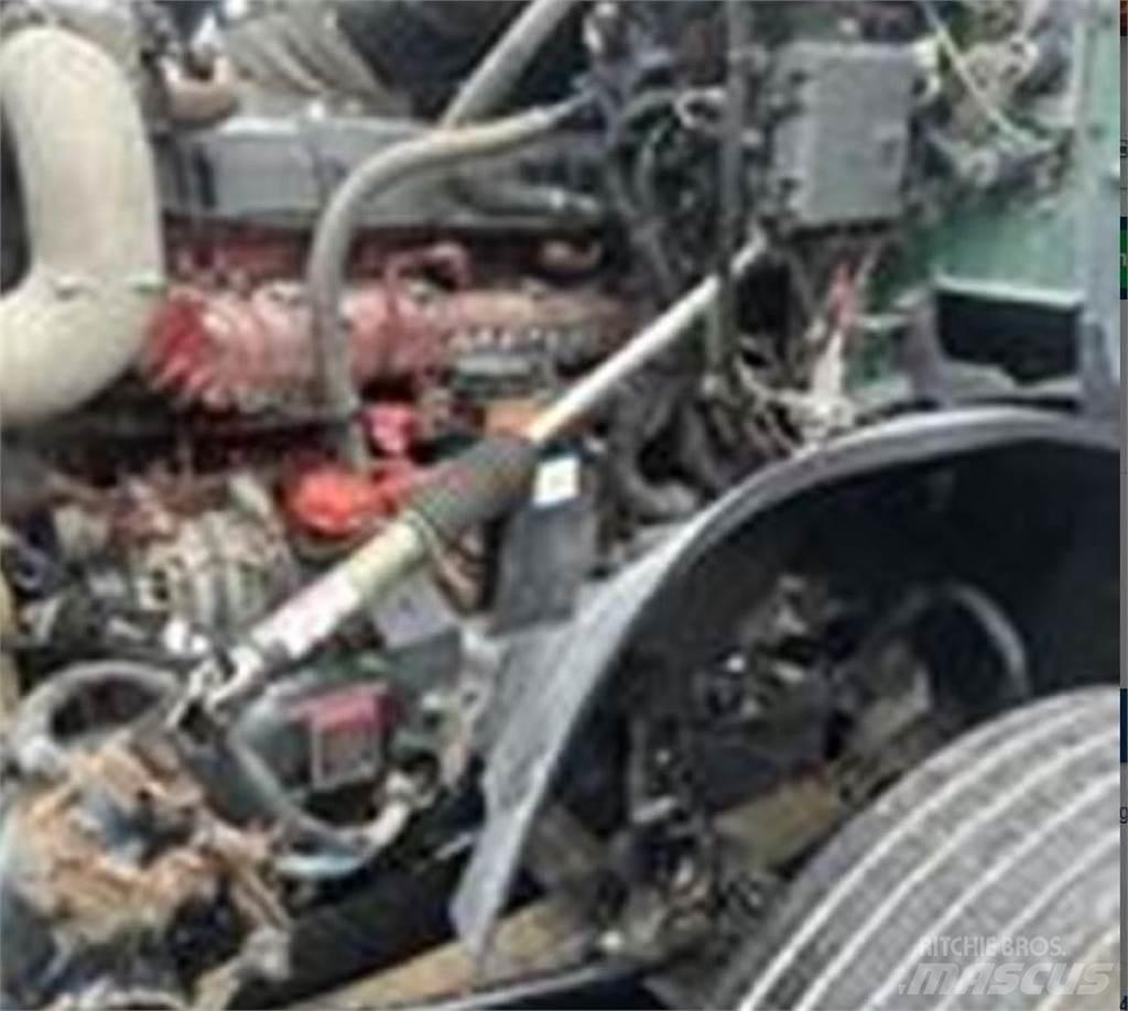 Mack AN64T Vetopöytäautot