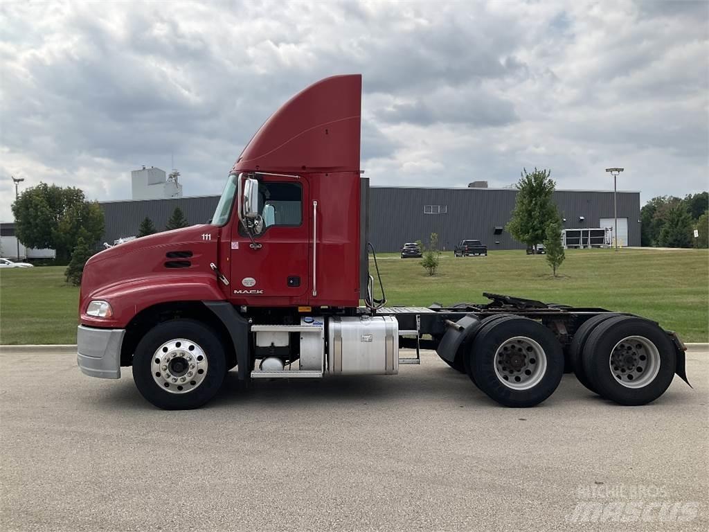Mack CXU613 Muut kuorma-autot
