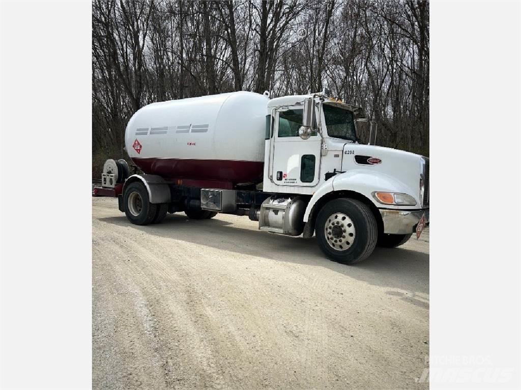 Peterbilt 335 Muut kuorma-autot