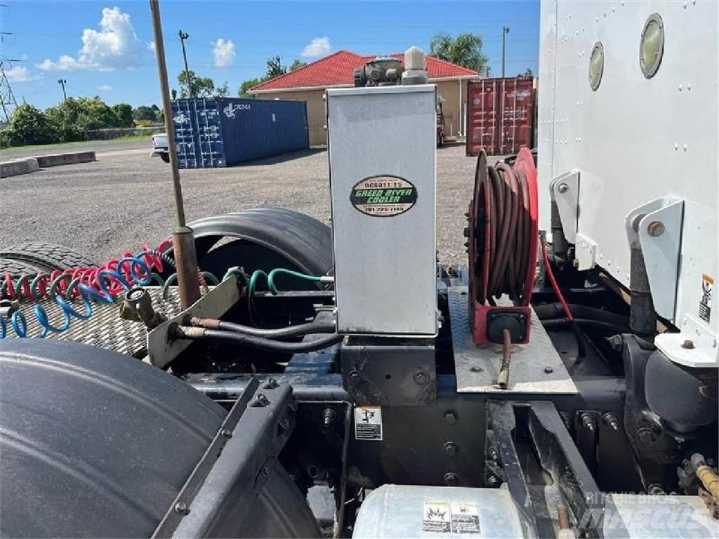 Peterbilt 389 Vetopöytäautot