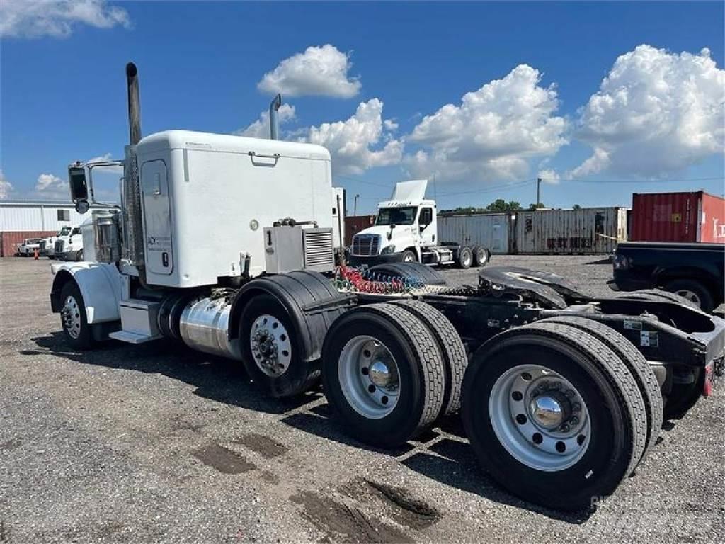 Peterbilt 389 Vetopöytäautot