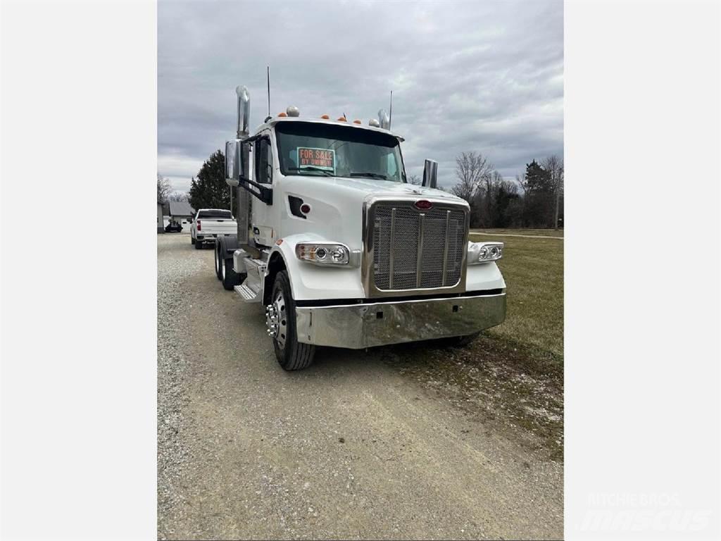 Peterbilt 567 Vetopöytäautot