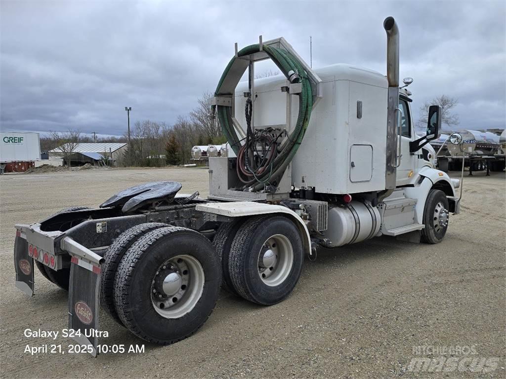 Peterbilt 567 Vetopöytäautot
